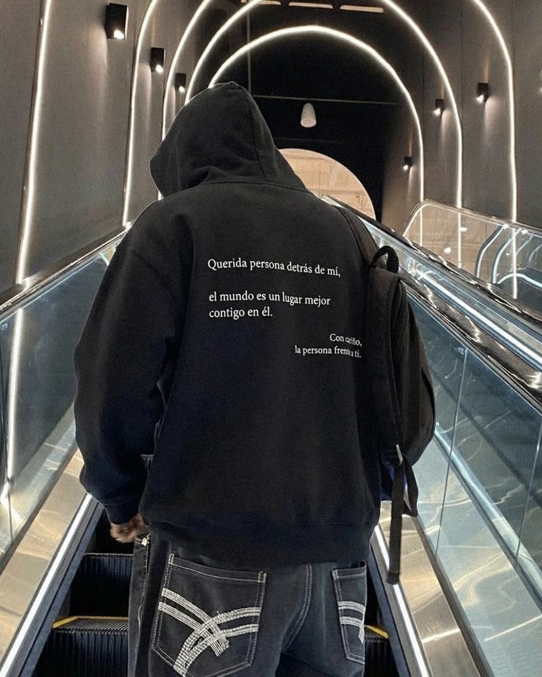Querida persona detrás de mí (Eres suficiente) Sudadera con capucha