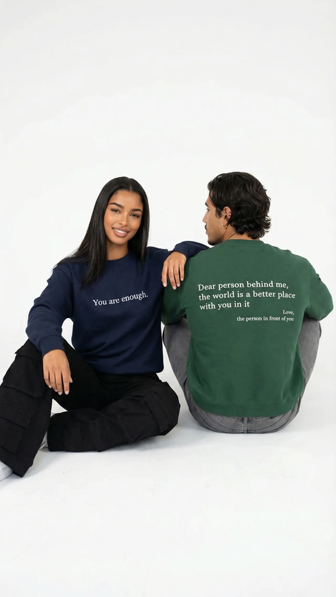 Sudadera con cuello redondo Eres suficiente