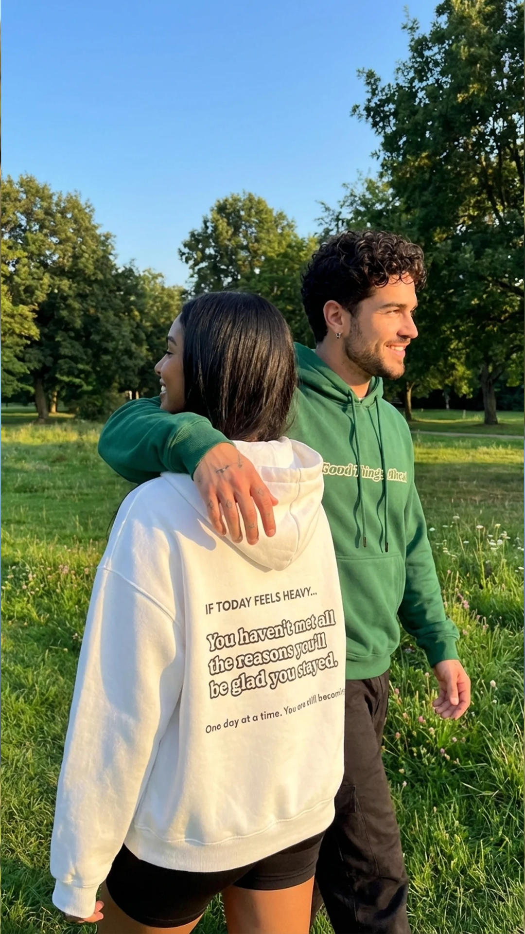 Sudadera con capucha "Grandes Cosas por Venir"