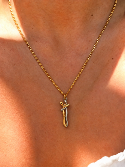 Hug Necklace